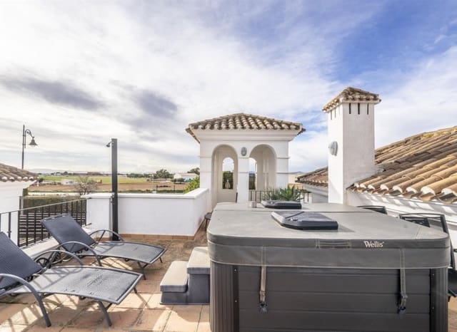 Chalet de 2 habitaciones en La Torre Golf Resort, Torre-Pacheco en venta - 245.000 € (Ref: 9993560)
