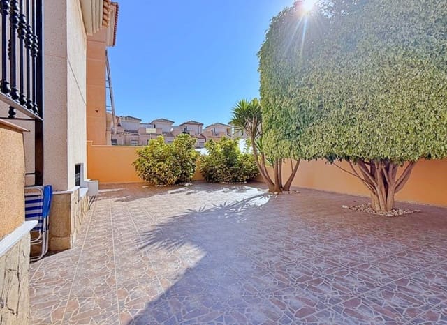 4 sypialnia Willa na sprzedaż w Los Balcones - Los Altos, Orihuela z basenem garażem - 379 000 € (Ref: 9993562)