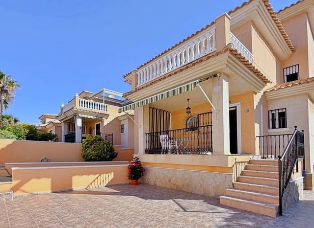 4 sypialnia Willa na sprzedaż w Los Balcones - Los Altos, Orihuela z basenem garażem - 379 000 € (Ref: 9993562)