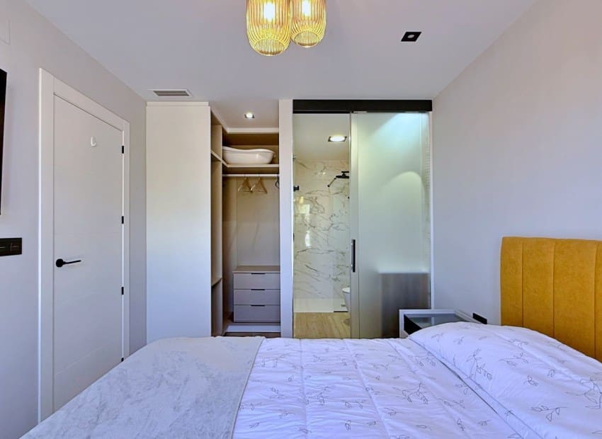 2 quarto Penthouse para venda em Orihuela Costa com piscina garagem - 379 000 € (Ref: 9993564)