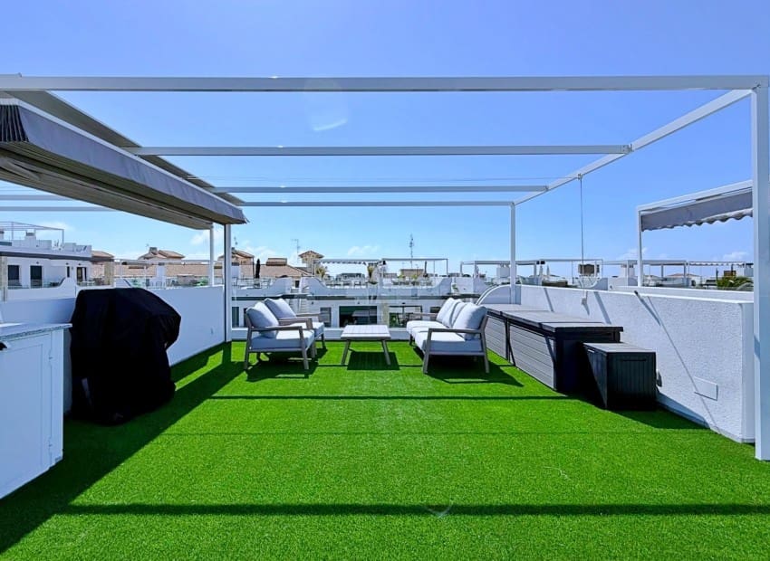 2 quarto Penthouse para venda em Orihuela Costa com piscina garagem - 379 000 € (Ref: 9993564)