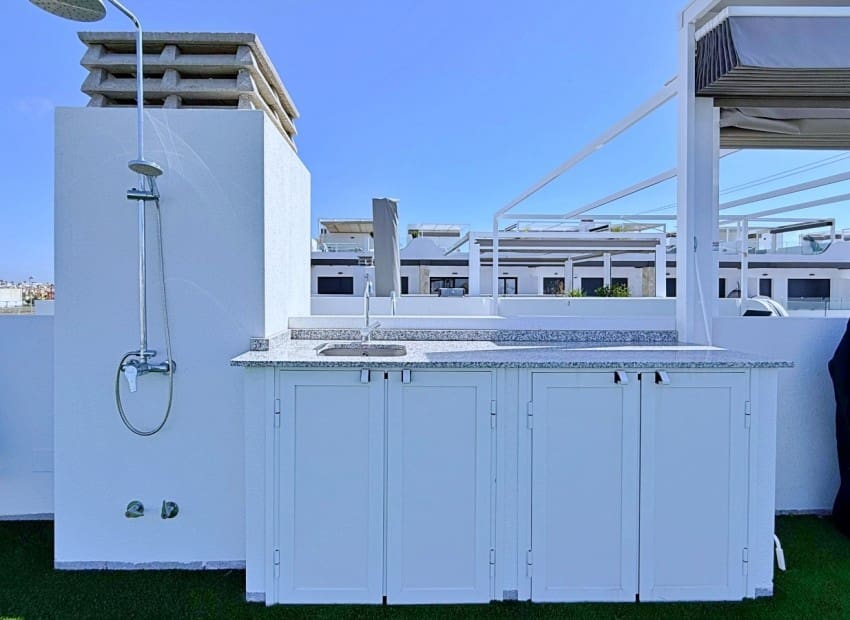 2 quarto Penthouse para venda em Orihuela Costa com piscina garagem - 379 000 € (Ref: 9993564)