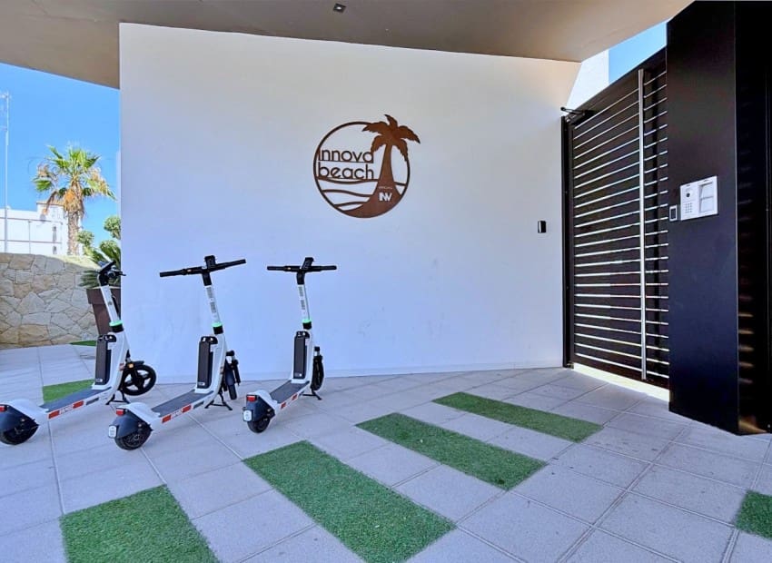 2 quarto Penthouse para venda em Orihuela Costa com piscina garagem - 379 000 € (Ref: 9993564)