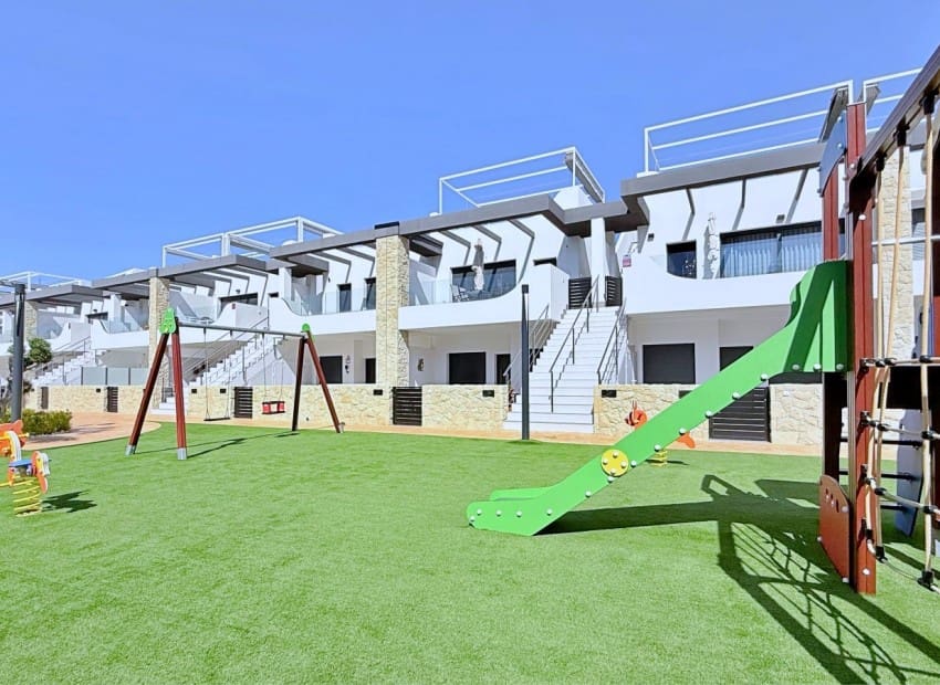 2 quarto Penthouse para venda em Orihuela Costa com piscina garagem - 379 000 € (Ref: 9993564)