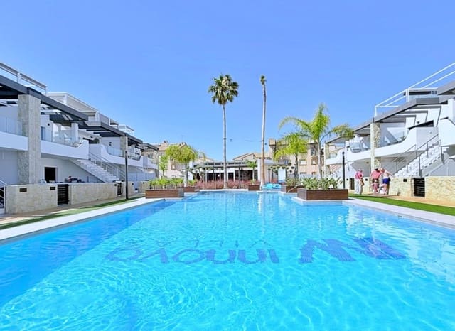 2 sypialnia Penthouse na sprzedaż w Punta Prima, Orihuela z basenem garażem - 379 000 € (Ref: 9993564)