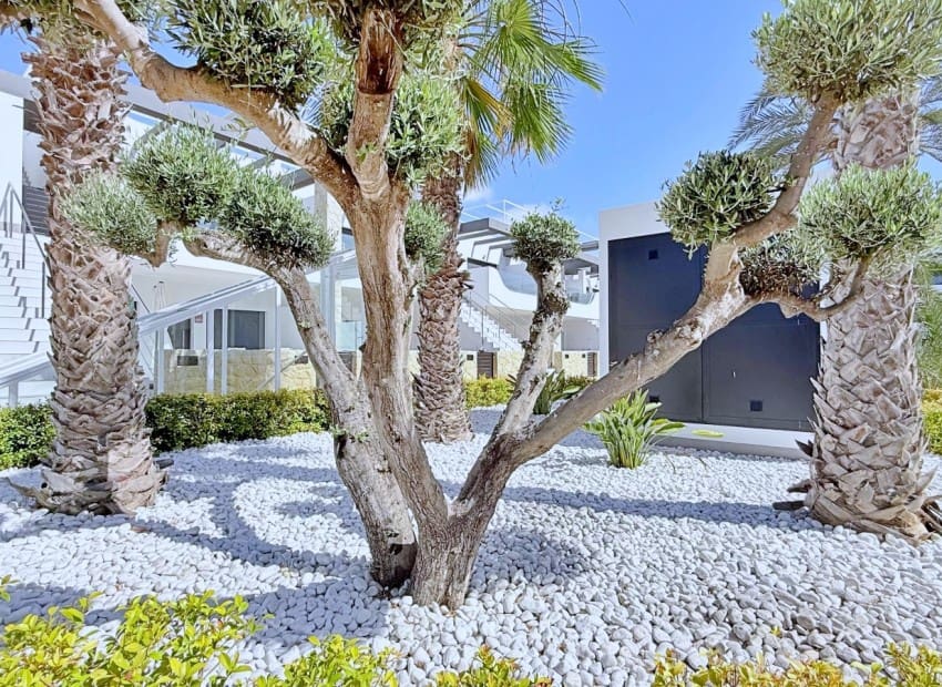 2 quarto Penthouse para venda em Orihuela Costa com piscina garagem - 379 000 € (Ref: 9993564)