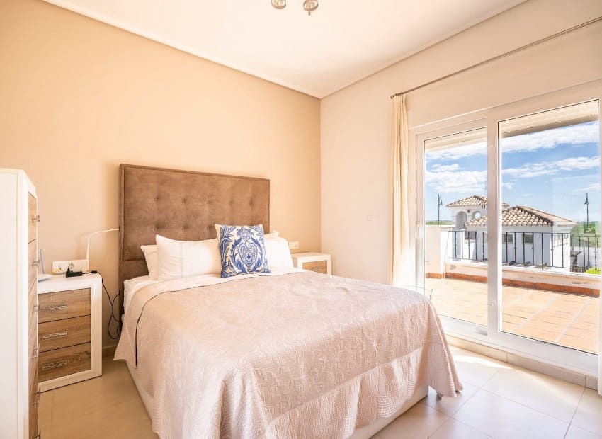 3 makuuhuone Huvila myytävänä paikassa La Torre Golf Resort mukana uima-altaan 
autotalli - 349 995 € (Ref: 9993565)