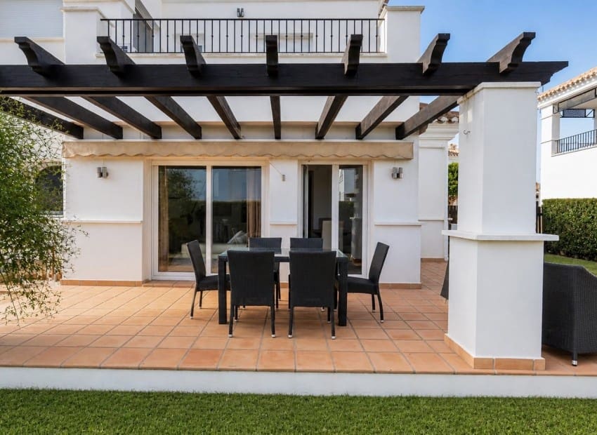 3 makuuhuone Huvila myytävänä paikassa La Torre Golf Resort mukana uima-altaan 
autotalli - 349 995 € (Ref: 9993565)