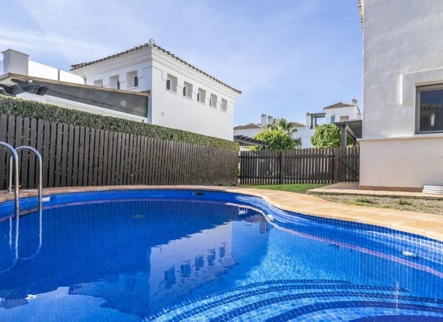 3 soveværelse Villa til salg i La Torre Golf Resort, Torre-Pacheco med swimmingpool garage - € 349.995 (Ref: 9993565)