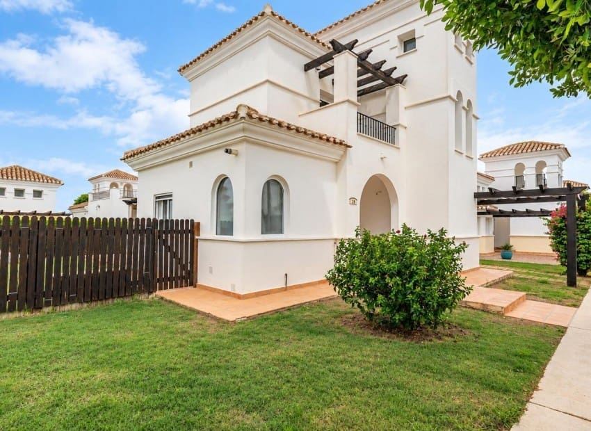 3 bedroom Villa for sale in La Torre Golf Resort with pool garage - € 345,000 (Ref: 9993565)