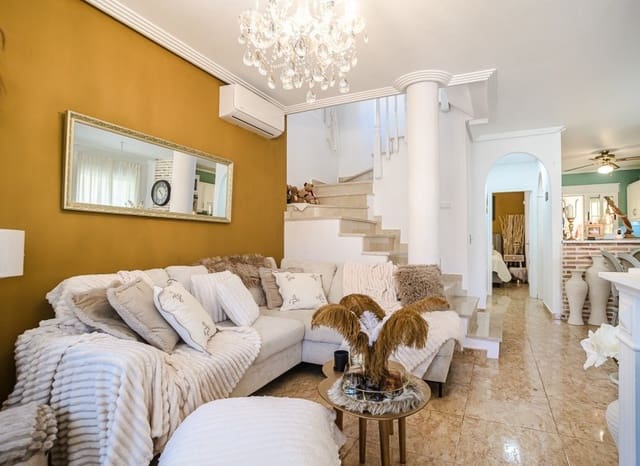 3 soverom Hus til salgs i El Raso, Guardamar del Segura med svømmebasseng - € 299 500 (Ref: 9994616)