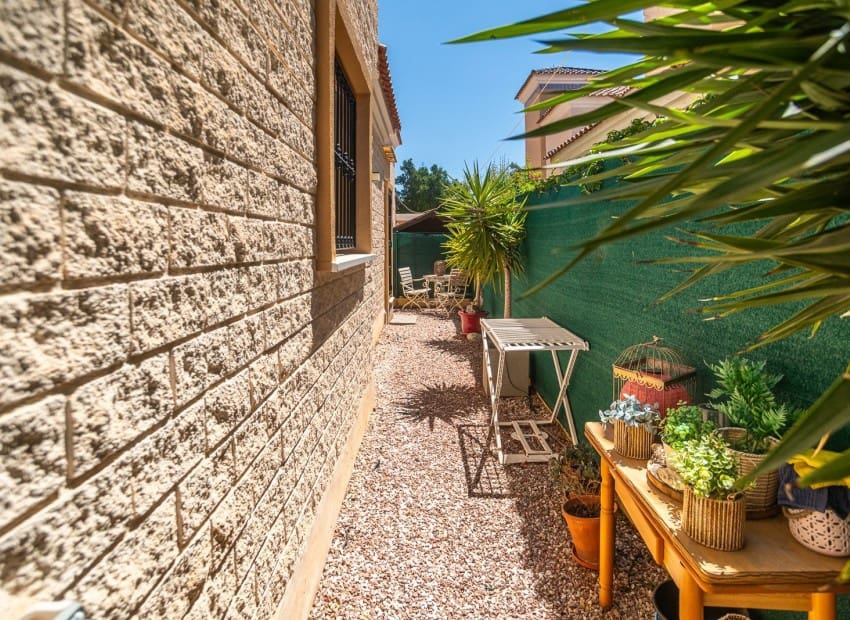 3 soverom Hus til salgs i El Raso med svømmebasseng - € 299 500 (Ref: 9994616)
