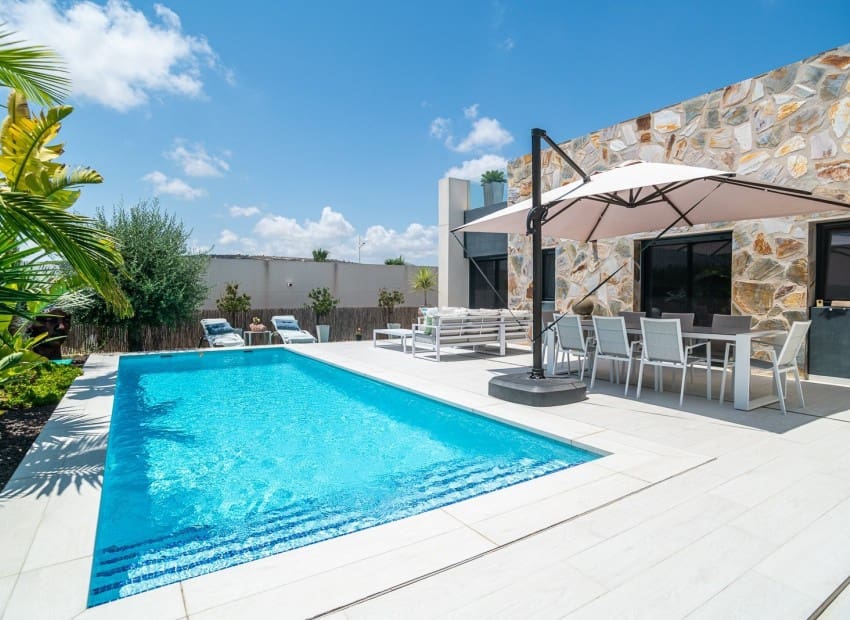 3 Zimmer Villa zu verkaufen in Algorfa mit Pool Garage - 600.000 € (Ref: 9994617)
