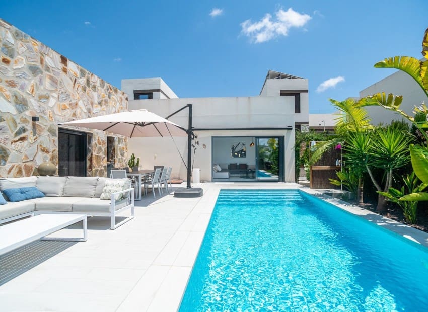 3 Zimmer Villa zu verkaufen in Algorfa mit Pool Garage - 600.000 € (Ref: 9994617)