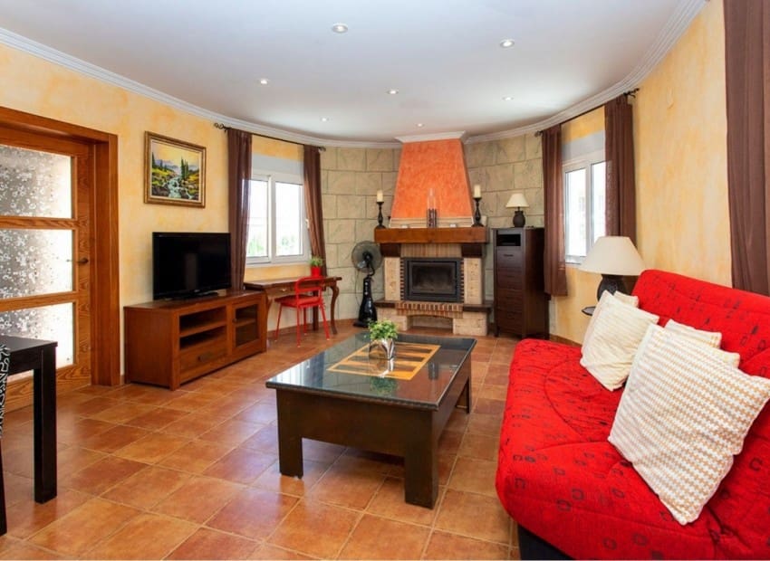 Chalet de 5 habitaciones en Orihuela en venta con piscina - 490.000 € (Ref: 9996181)