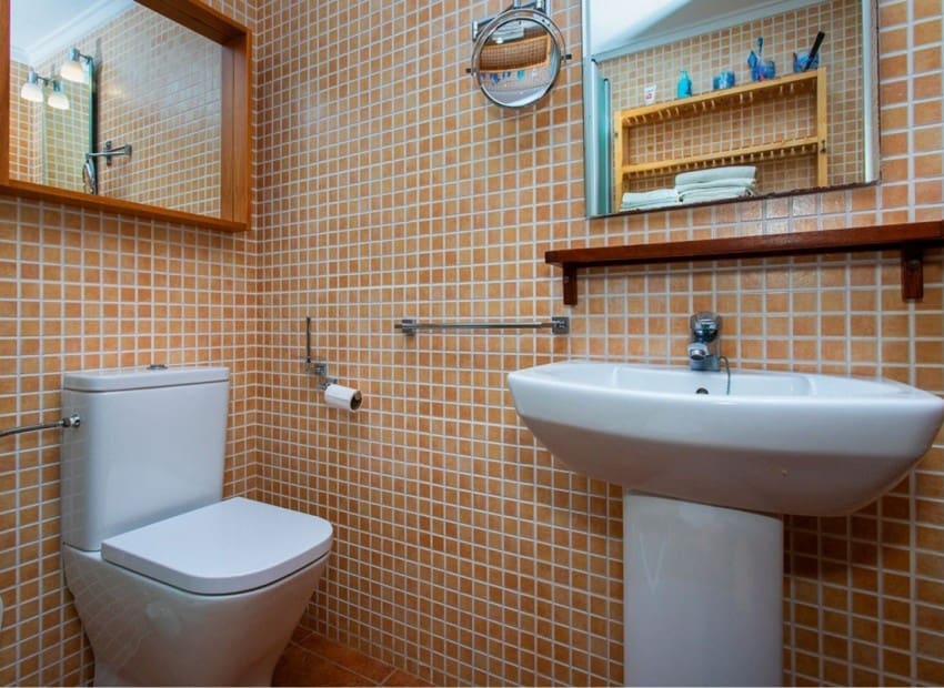 Chalet de 5 habitaciones en Orihuela en venta con piscina - 490.000 € (Ref: 9996181)
