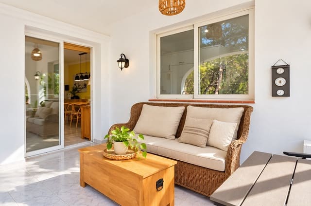 3 bedroom Villa for sale in Altea with pool garage - € 515,000 (Ref: 10153748)