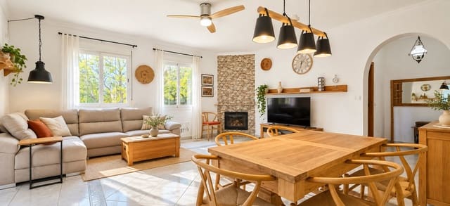 3 bedroom Villa for sale in Altea with pool garage - € 515,000 (Ref: 10153748)