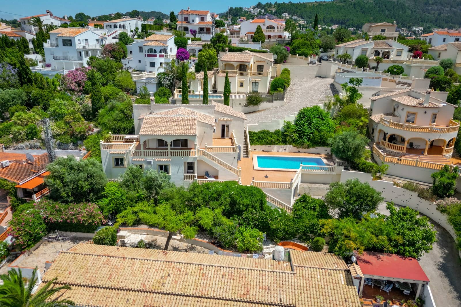Chalet de 5 habitaciones en Orba en venta con piscina garaje - 645.000 € (Ref: 10181940)