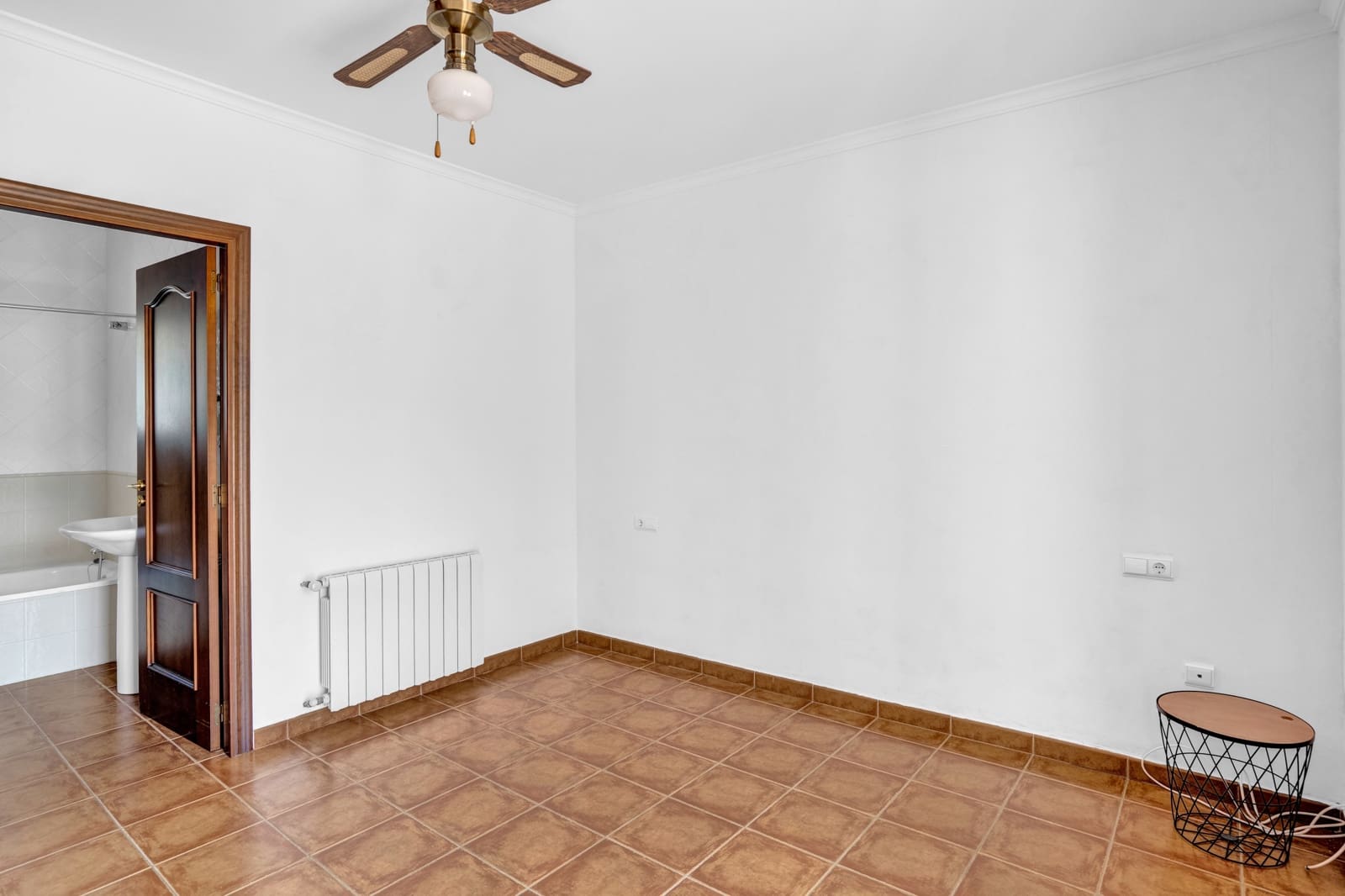 Chalet de 5 habitaciones en Orba en venta con piscina garaje - 645.000 € (Ref: 10181940)