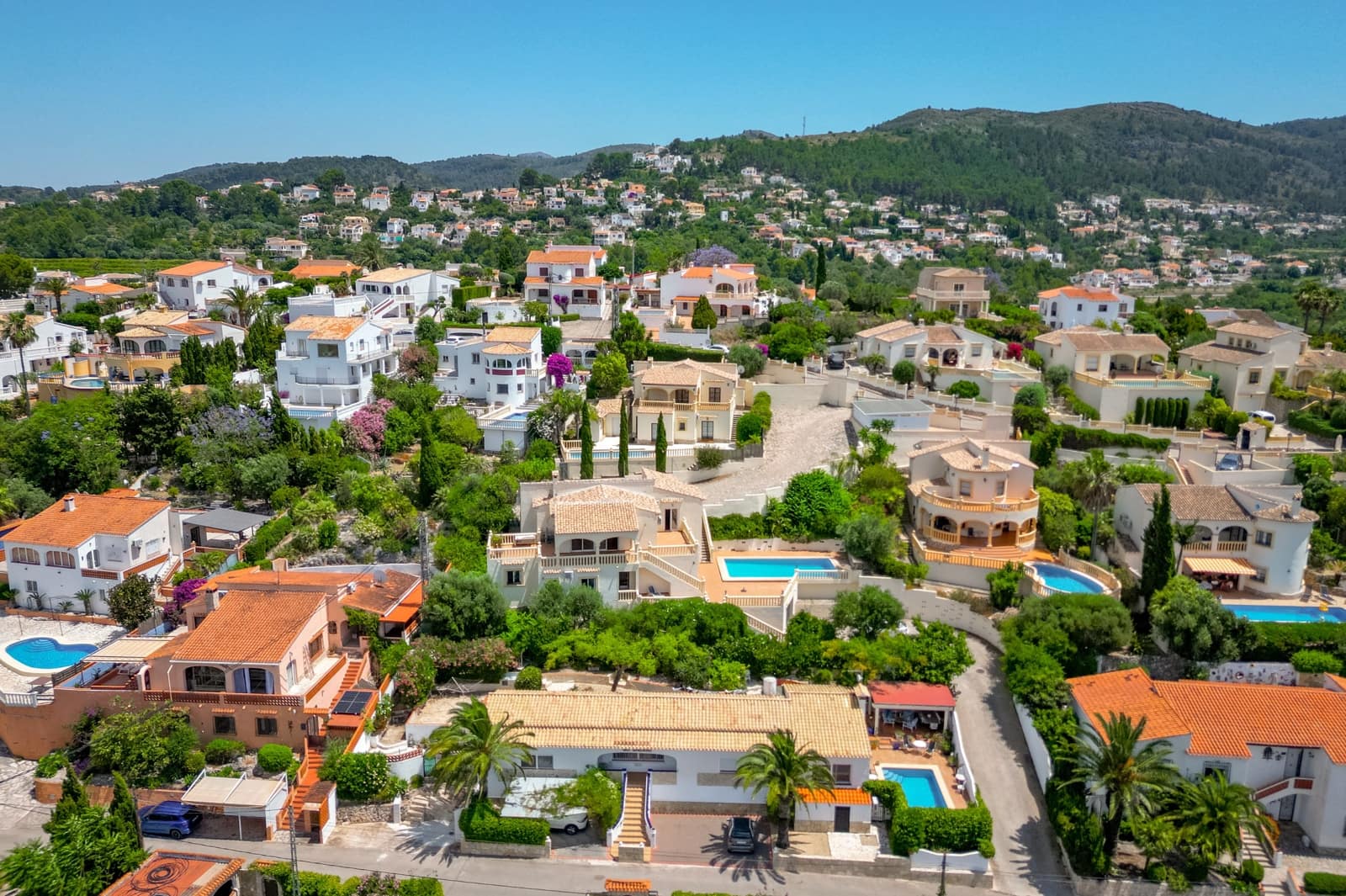 Chalet de 5 habitaciones en Orba en venta con piscina garaje - 645.000 € (Ref: 10181940)
