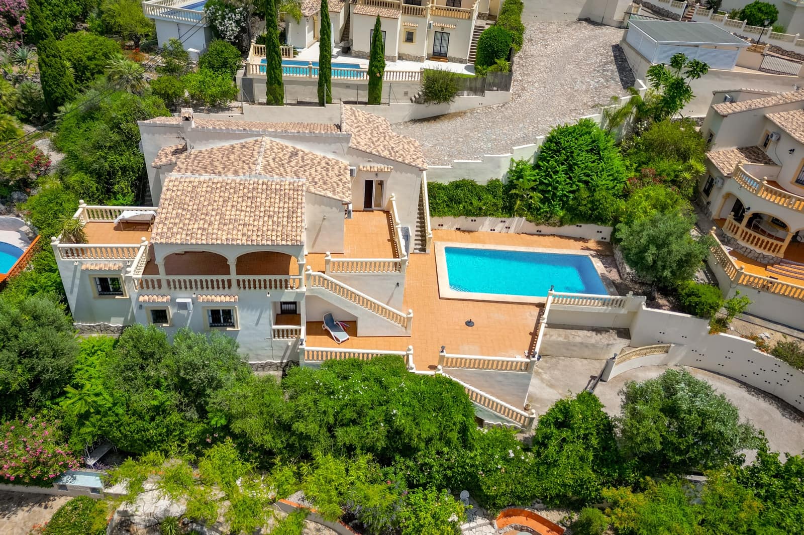 Chalet de 5 habitaciones en Orba en venta con piscina garaje - 645.000 € (Ref: 10181940)