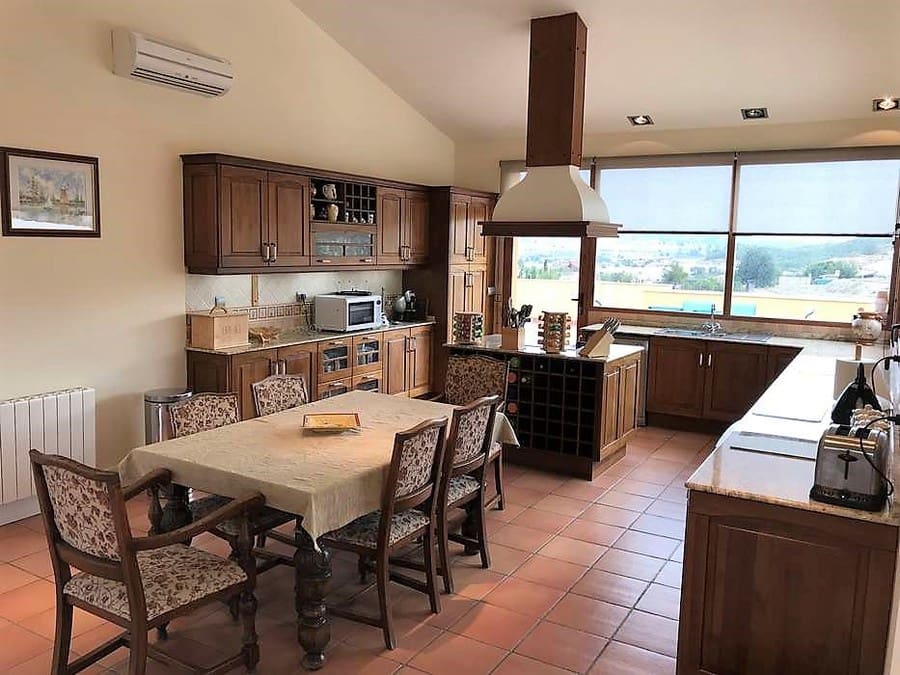 5 soveværelse Finca/Landehus til salg i Totana med swimmingpool garage - € 399.950 (Ref: 6876577)