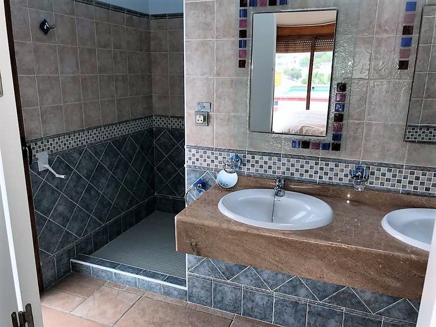 5 soveværelse Finca/Landehus til salg i Totana med swimmingpool garage - € 399.950 (Ref: 6876577)