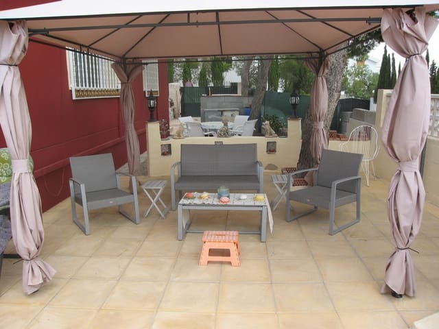 4 slaapkamer Villa te koop in Aledo met zwembad garage - € 269.995 (Ref: 8971102)