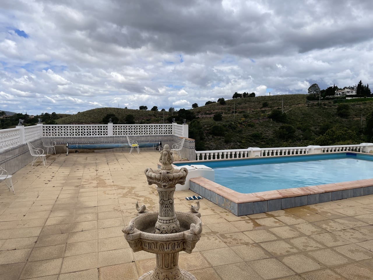 4 soverom Villa til salgs i Aledo med svømmebasseng garasje - € 284 950 (Ref: 8971102)