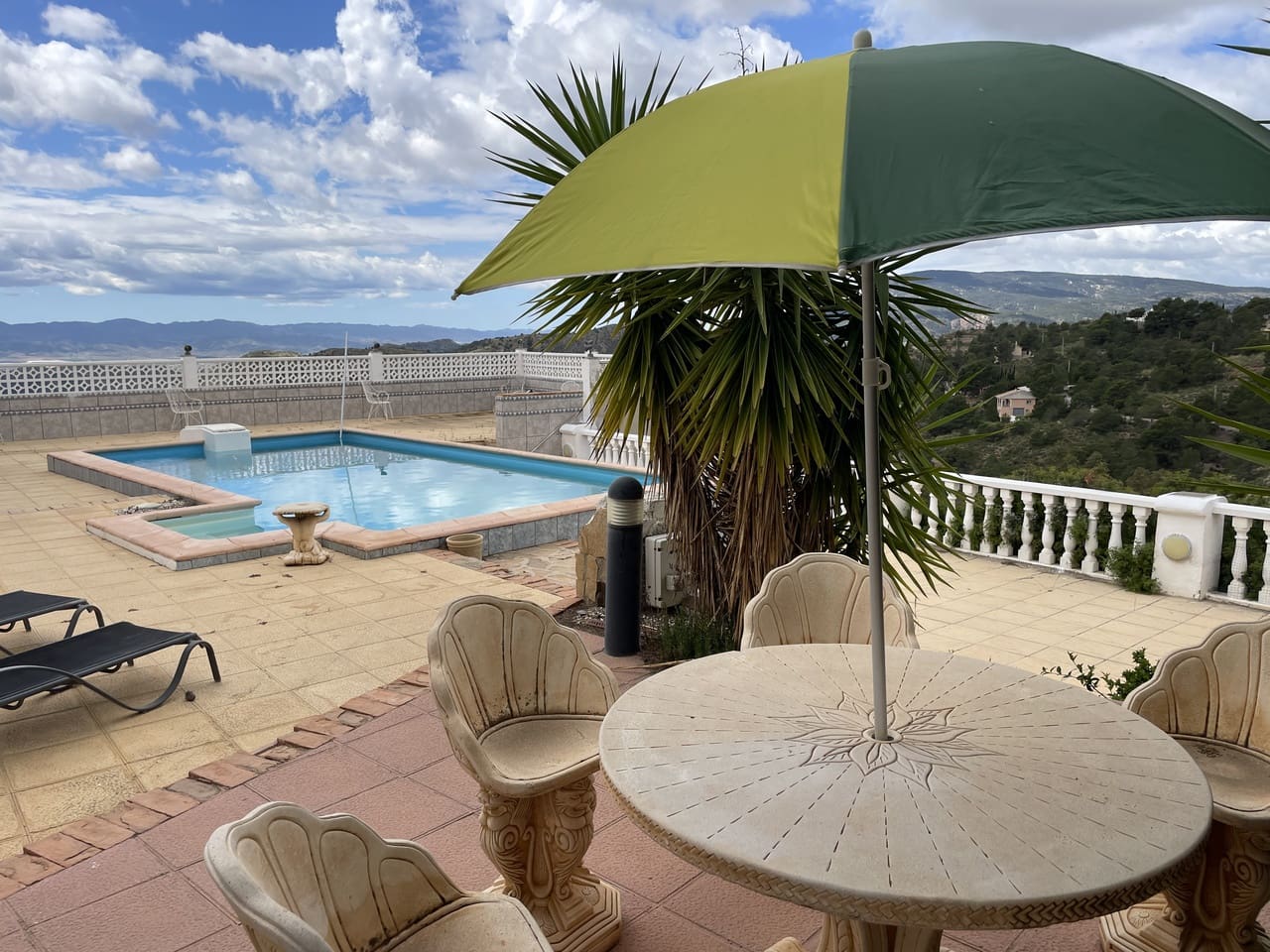 4 soverom Villa til salgs i Aledo med svømmebasseng garasje - € 284 950 (Ref: 8971102)