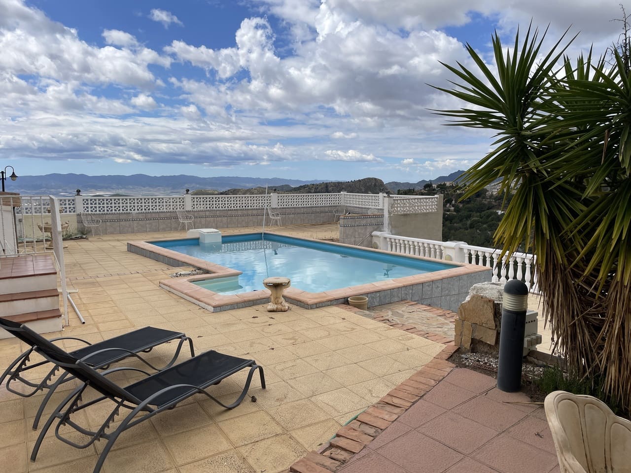 4 soverom Villa til salgs i Aledo med svømmebasseng garasje - € 284 950 (Ref: 8971102)