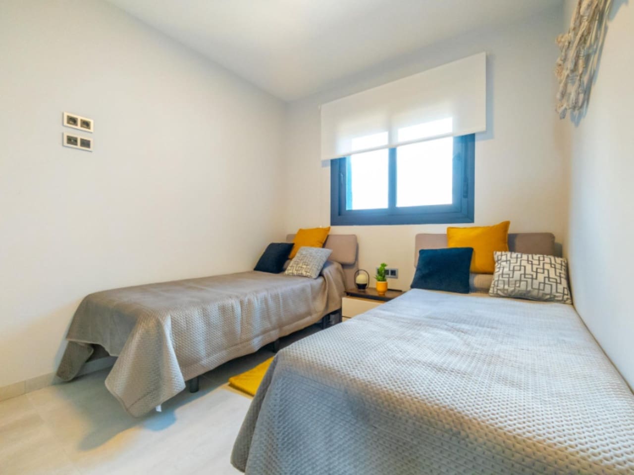 2 soverom Leilighet til salgs i Benidorm med svømmebasseng garasje - € 579 000 (Ref: 9201884)