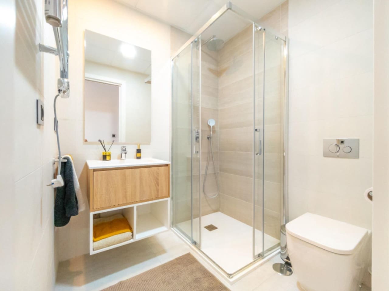 2 soverom Leilighet til salgs i Benidorm med svømmebasseng garasje - € 579 000 (Ref: 9201884)