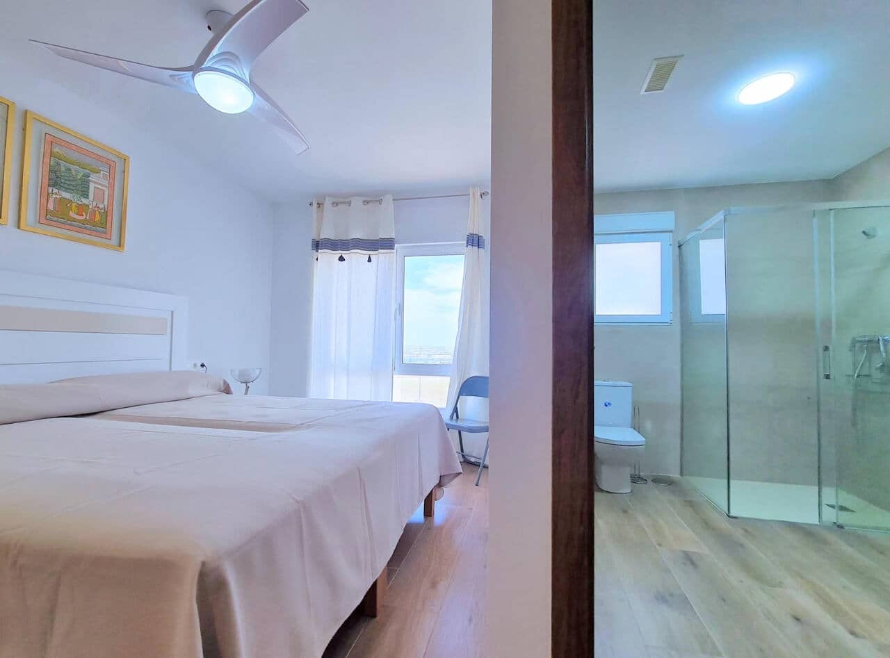 4 bedroom Villa for sale in Cartagena with pool - € 500,000 (Ref: 9207480)