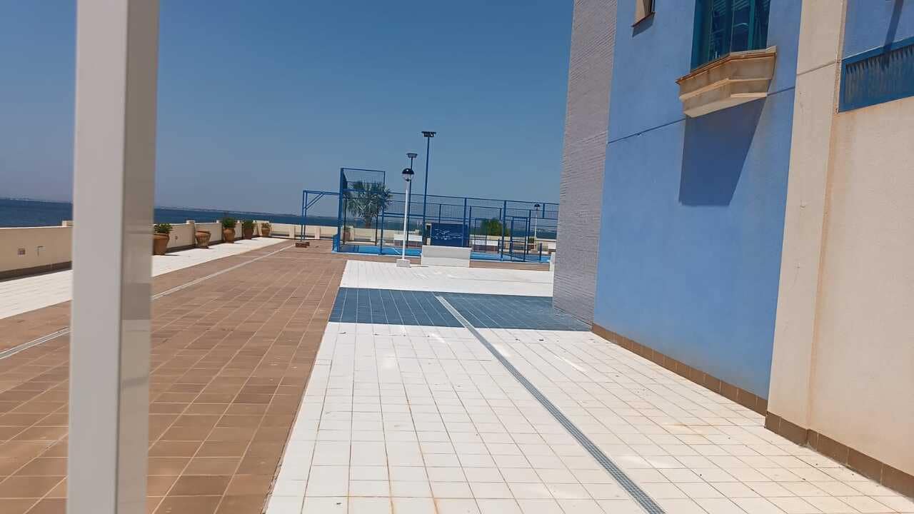 1 quarto Apartamento para venda em La Manga del Mar Menor com piscina - 235 000 € (Ref: 9235218)