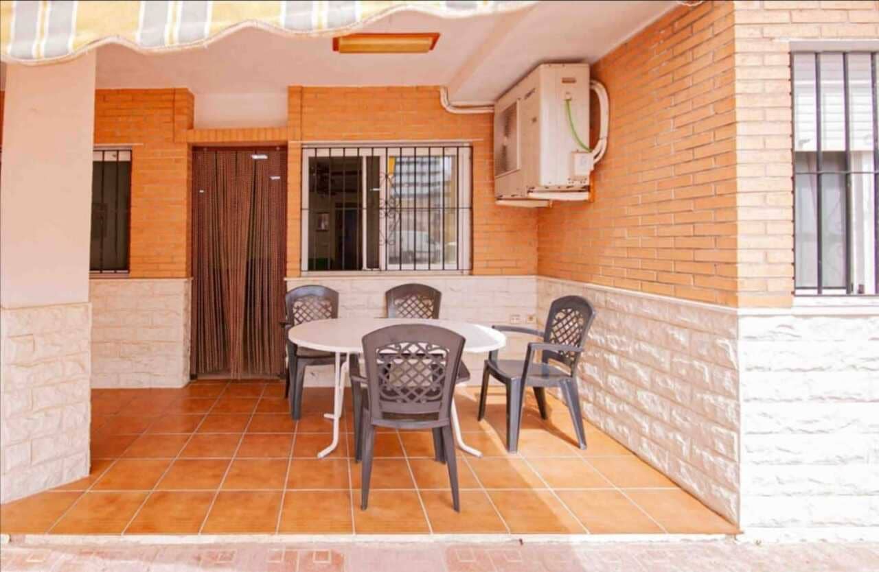 5 soveværelse Bungalow til salg i La Manga del Mar Menor - € 165.000 (Ref: 9235219)
