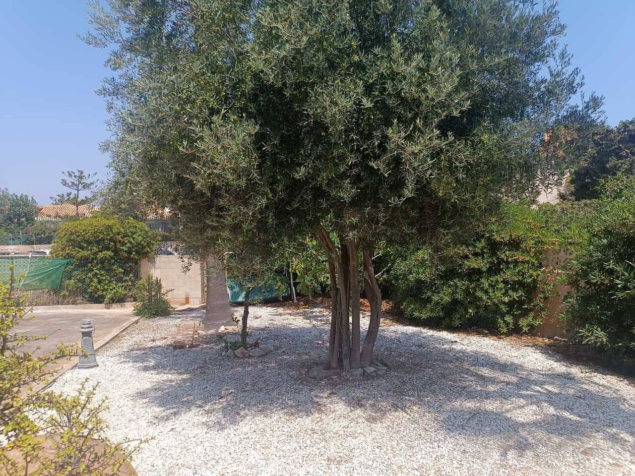 7 bedroom Villa for sale in La Manga del Mar Menor with pool - € 1,050,000 (Ref: 9235221)