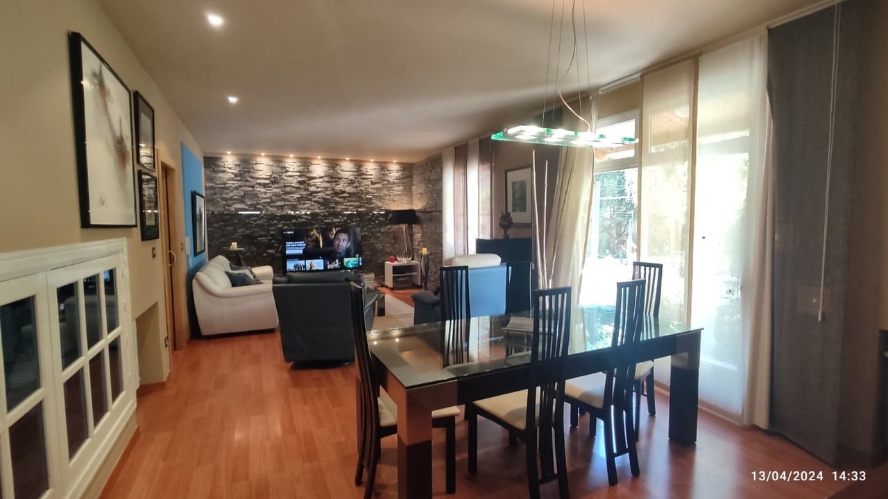 8 soveværelse Finca/Landehus til salg i Moratalla med swimmingpool - € 445.000 (Ref: 9235234)