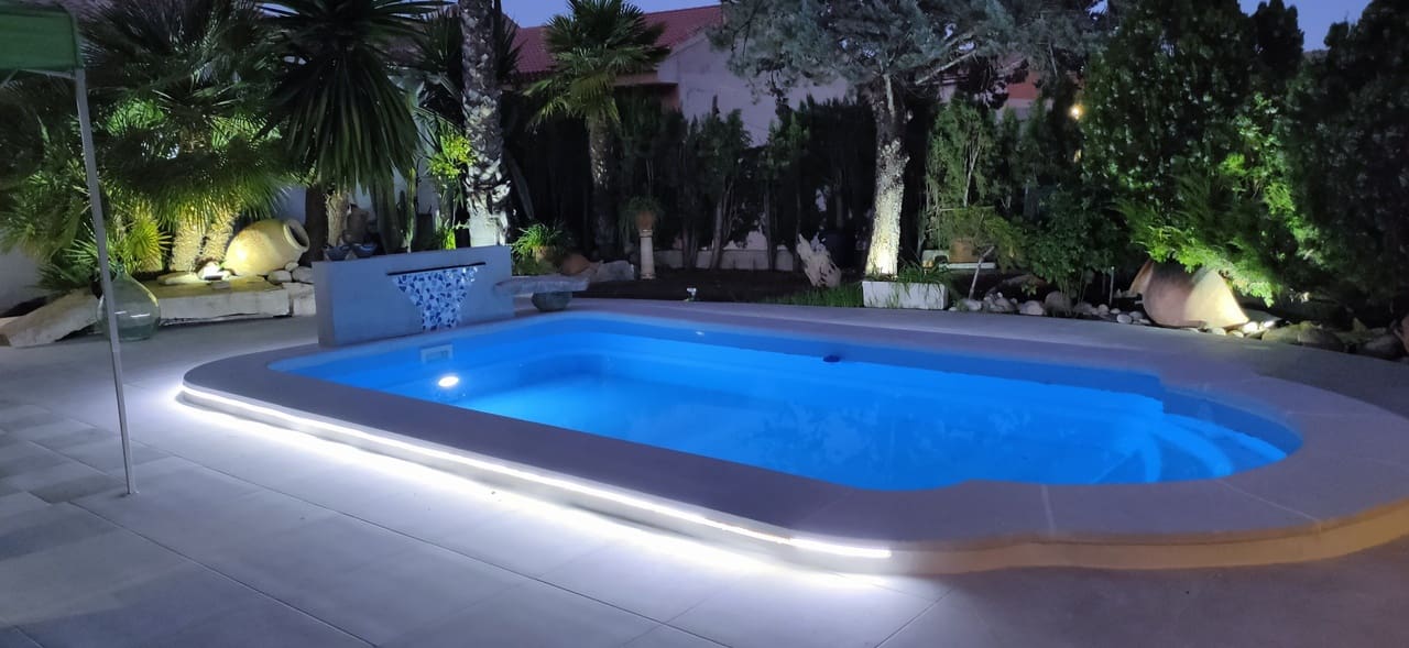 8 soveværelse Finca/Landehus til salg i Moratalla med swimmingpool - € 445.000 (Ref: 9235234)