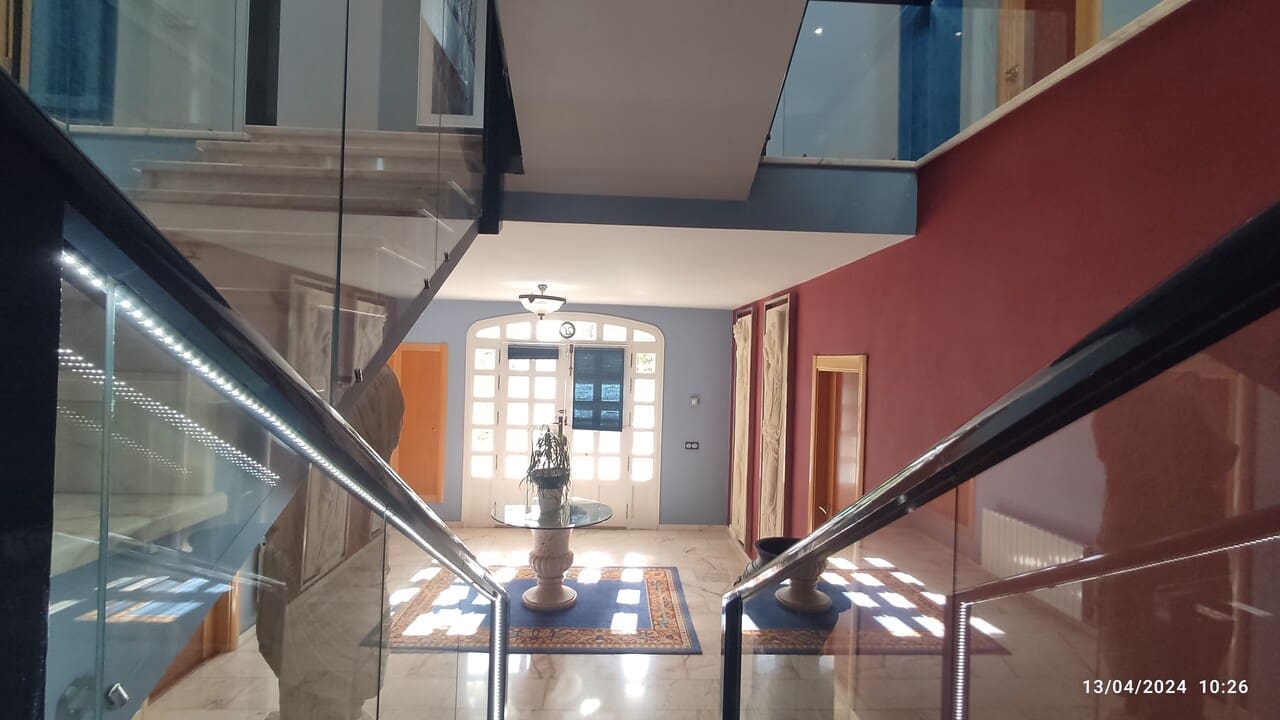 8 soveværelse Finca/Landehus til salg i Moratalla med swimmingpool - € 445.000 (Ref: 9235234)