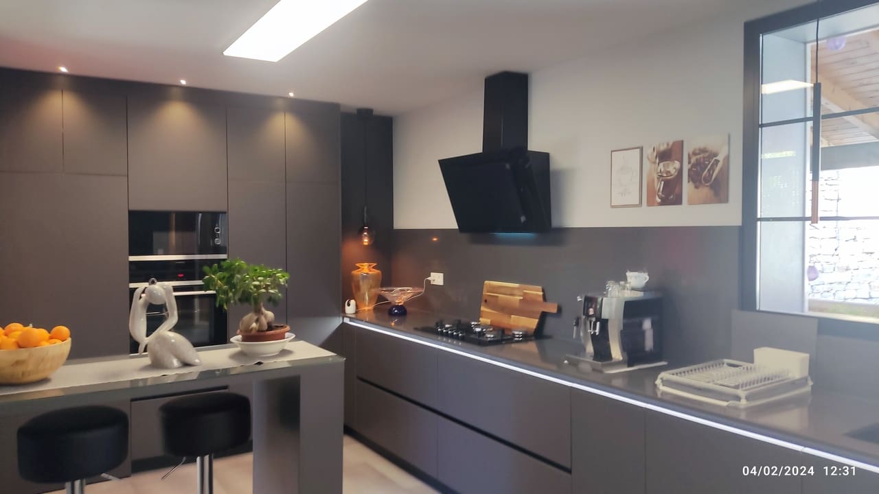 8 soveværelse Finca/Landehus til salg i Moratalla med swimmingpool - € 445.000 (Ref: 9235234)