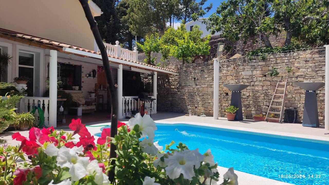 8 soveværelse Finca/Landehus til salg i Moratalla med swimmingpool - € 445.000 (Ref: 9235234)