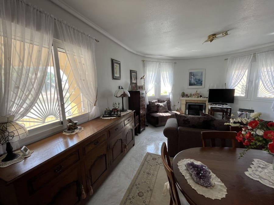 4 makuuhuone Huvila myytävänä paikassa Ciudad Quesada mukana uima-altaan - 329 800 € (Ref: 9311450)