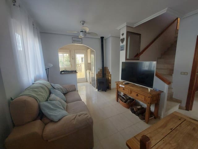 Chalet de 3 habitaciones en Polop en venta con piscina - 255.000 € (Ref: 9528479)