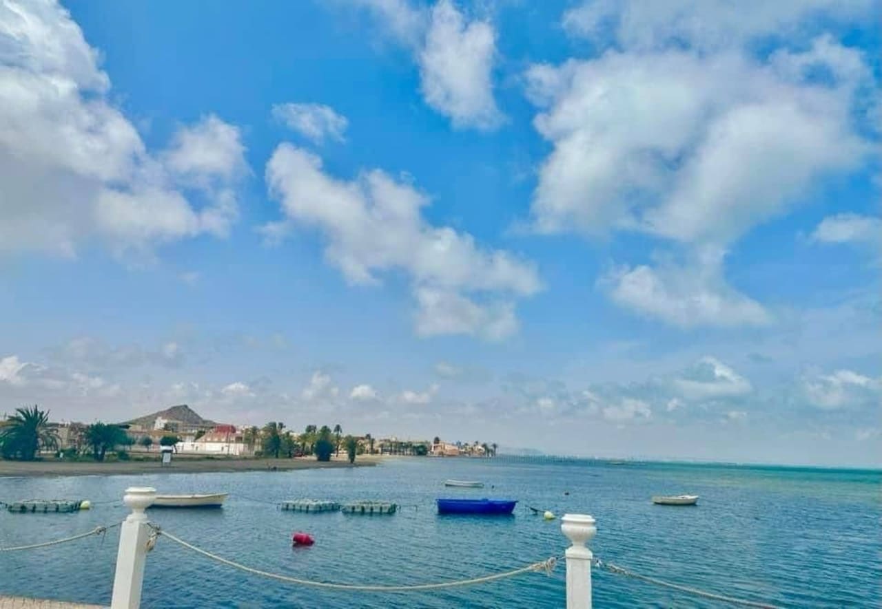 2 soverom Leilighet til salgs i Los Urrutias med svømmebasseng - € 159 900 (Ref: 9528482)