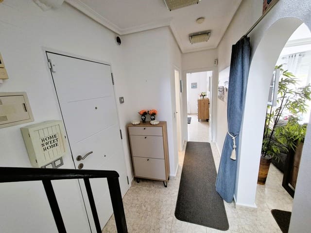 3 slaapkamer Villa te koop in Villamartin, Orihuela - € 269.900 (Ref: 9528483)