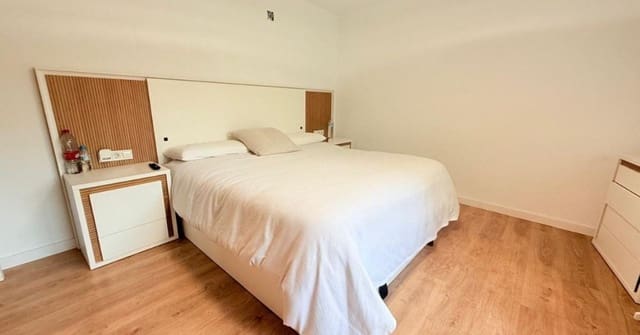 4 soverom Villa til salgs i La Villajoyosa / Vila Joiosa med svømmebasseng - € 390 000 (Ref: 9646121)