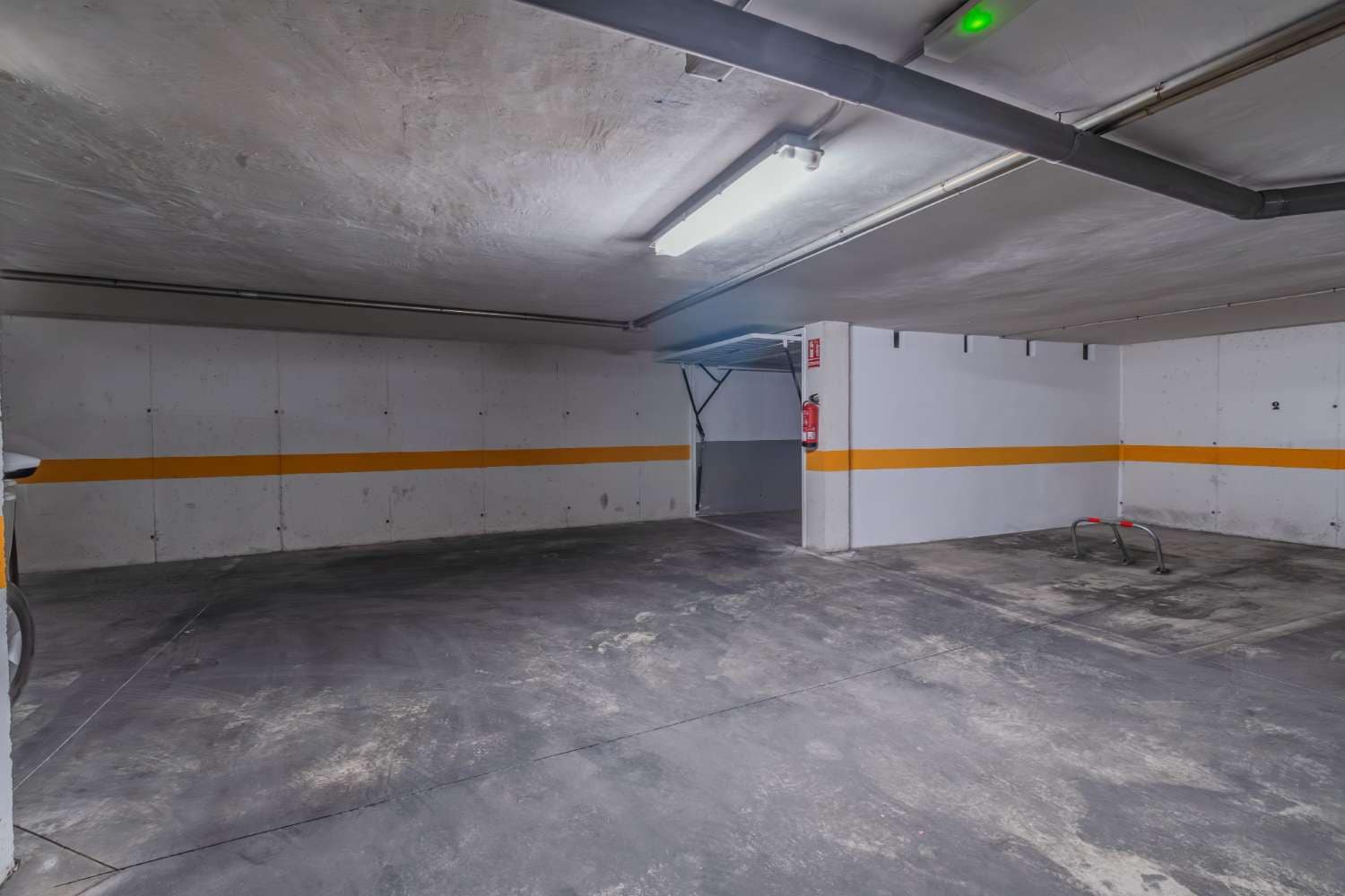 Garage te koop in Torrevieja - € 16.000 (Ref: 9679197)