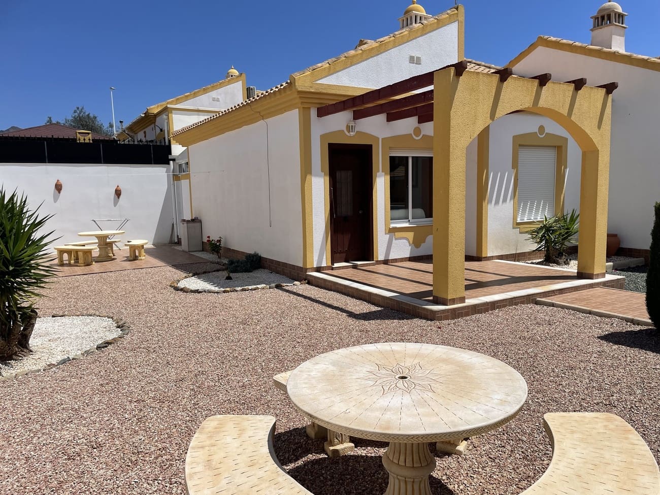 2 bedroom Semi-detached Villa for sale in Mazarron with pool garage - € 149,000 (Ref: 9823840)